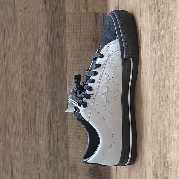 Converse shoes men Brand new. - Picture 10 of 15